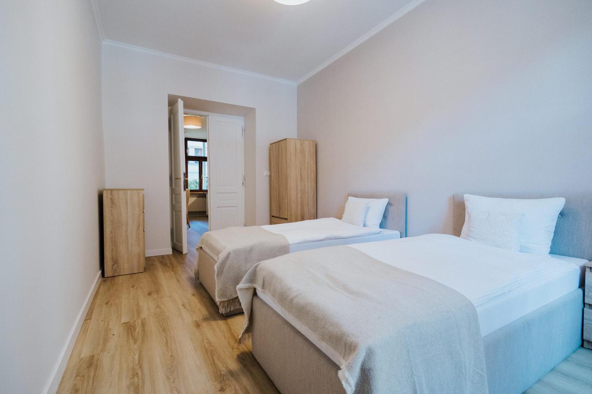 Atticus Apartments — Photos 1